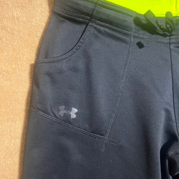 Under Armour Women Small Black Semi-Fitted‎ Heat Gear Catalyst Activewear Pant - Picture 2 of 10